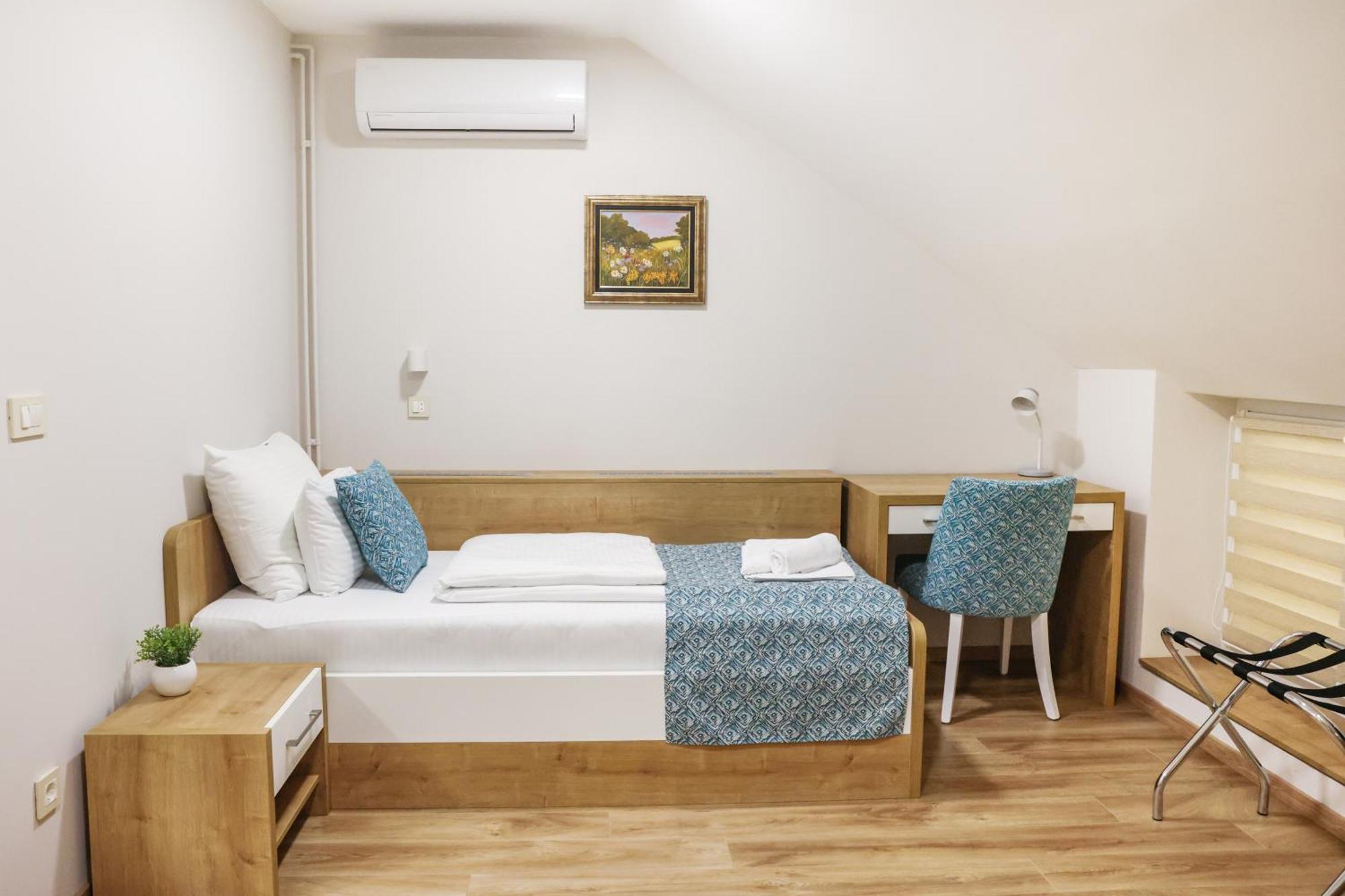 Grand Park Rooms & Apartments Čačak Dış mekan fotoğraf
