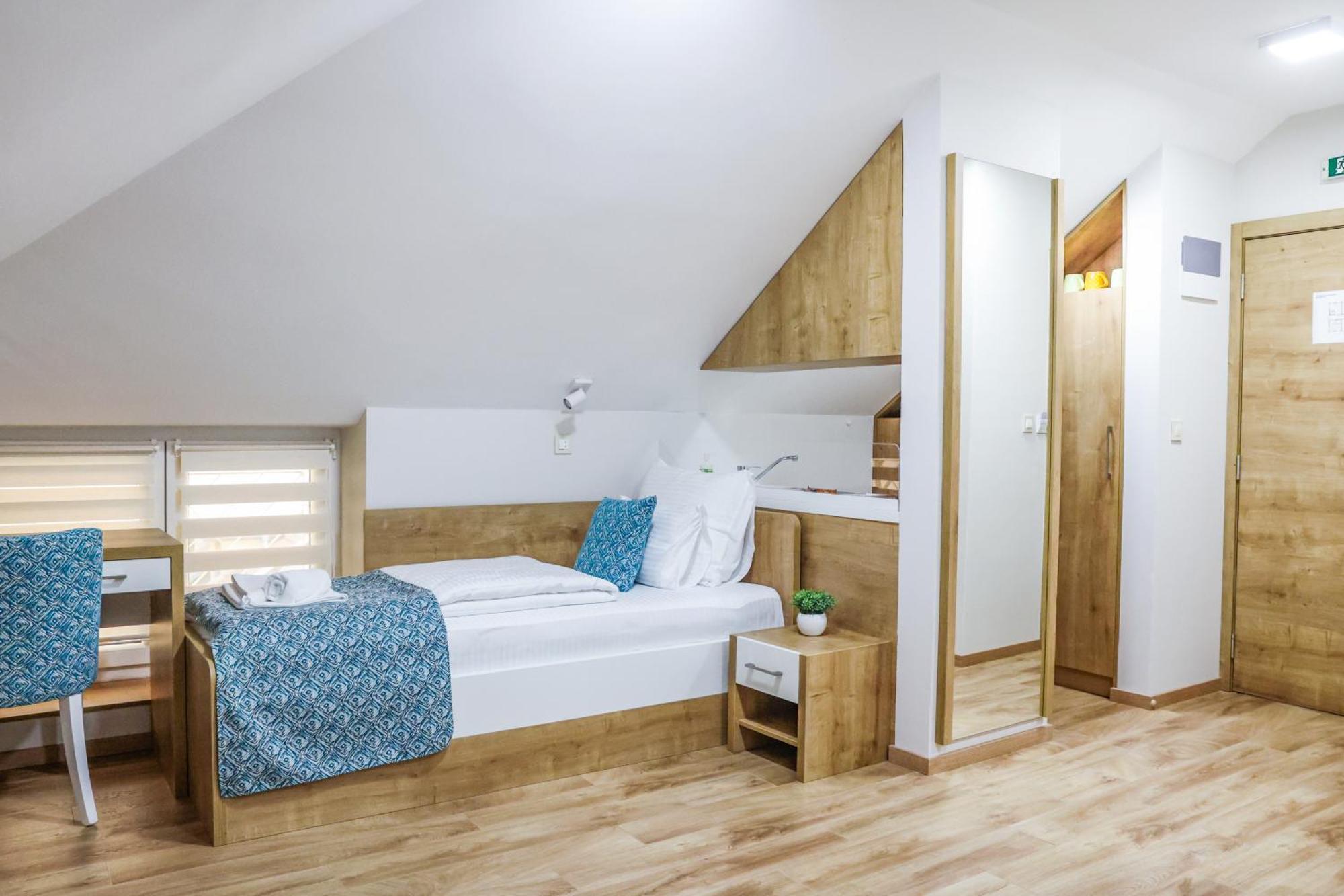 Grand Park Rooms & Apartments Čačak Dış mekan fotoğraf
