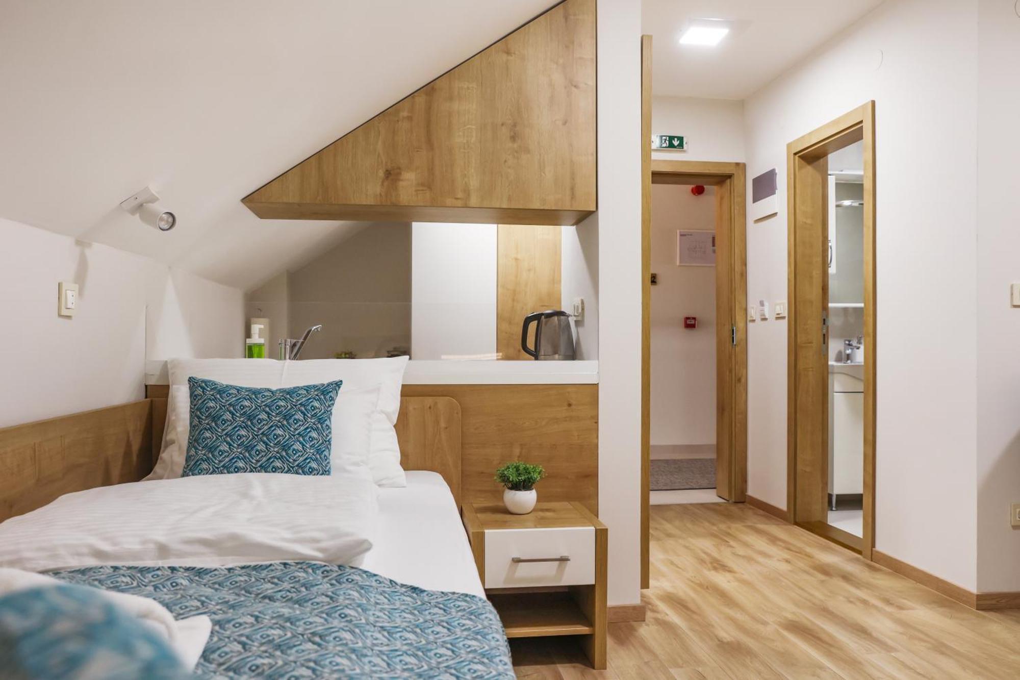 Grand Park Rooms & Apartments Čačak Dış mekan fotoğraf