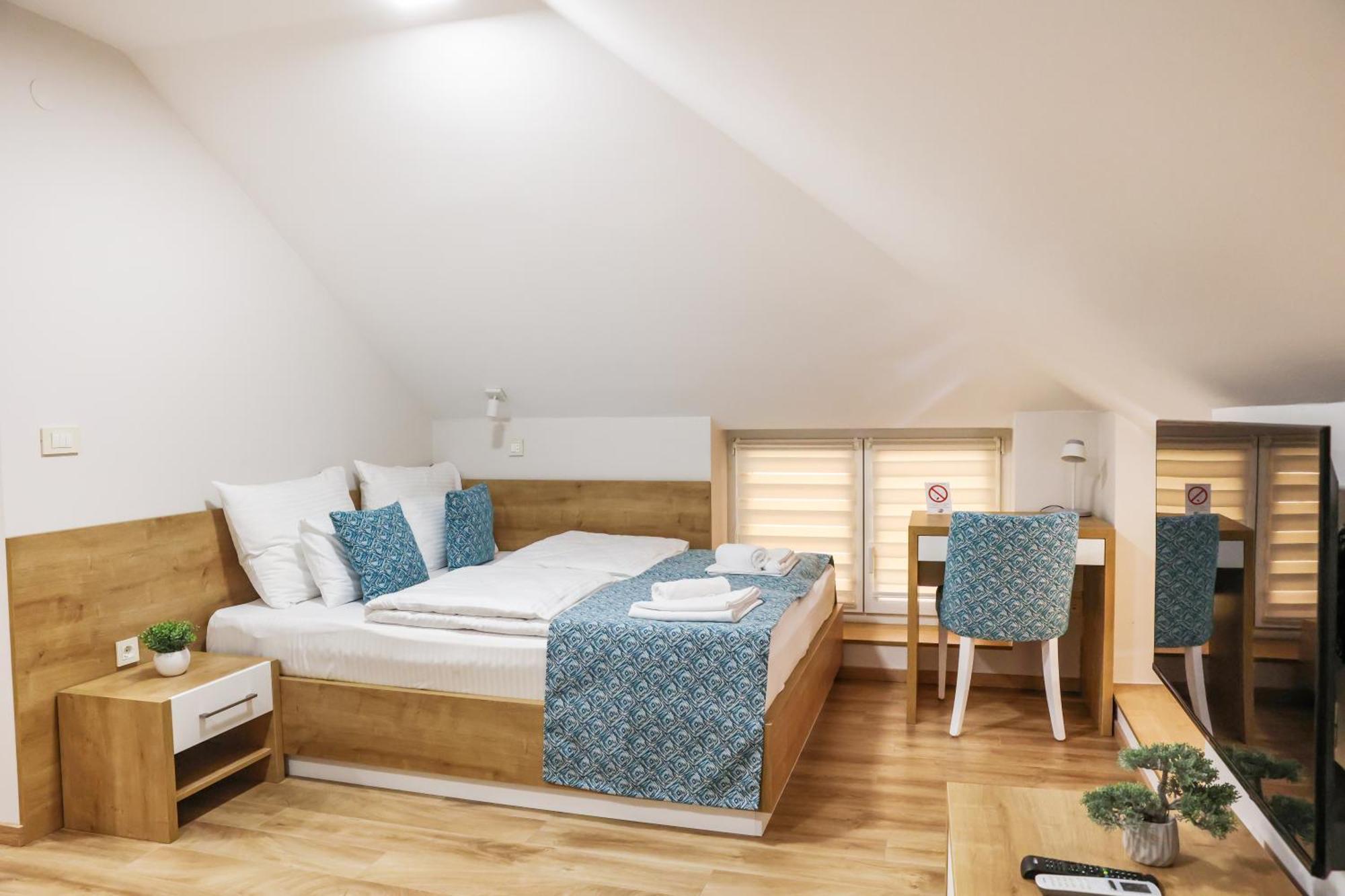Grand Park Rooms & Apartments Čačak Dış mekan fotoğraf