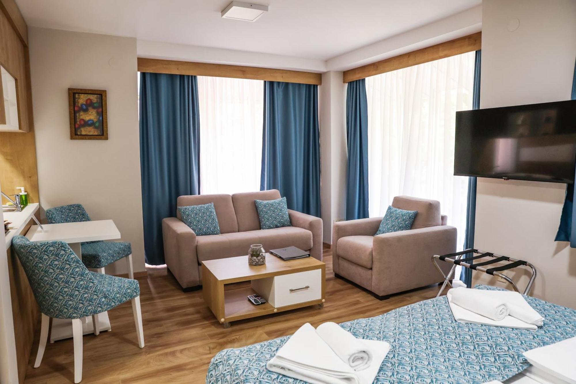 Grand Park Rooms & Apartments Čačak Dış mekan fotoğraf