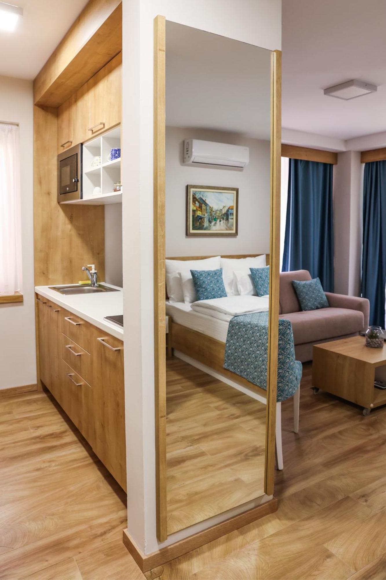 Grand Park Rooms & Apartments Čačak Dış mekan fotoğraf