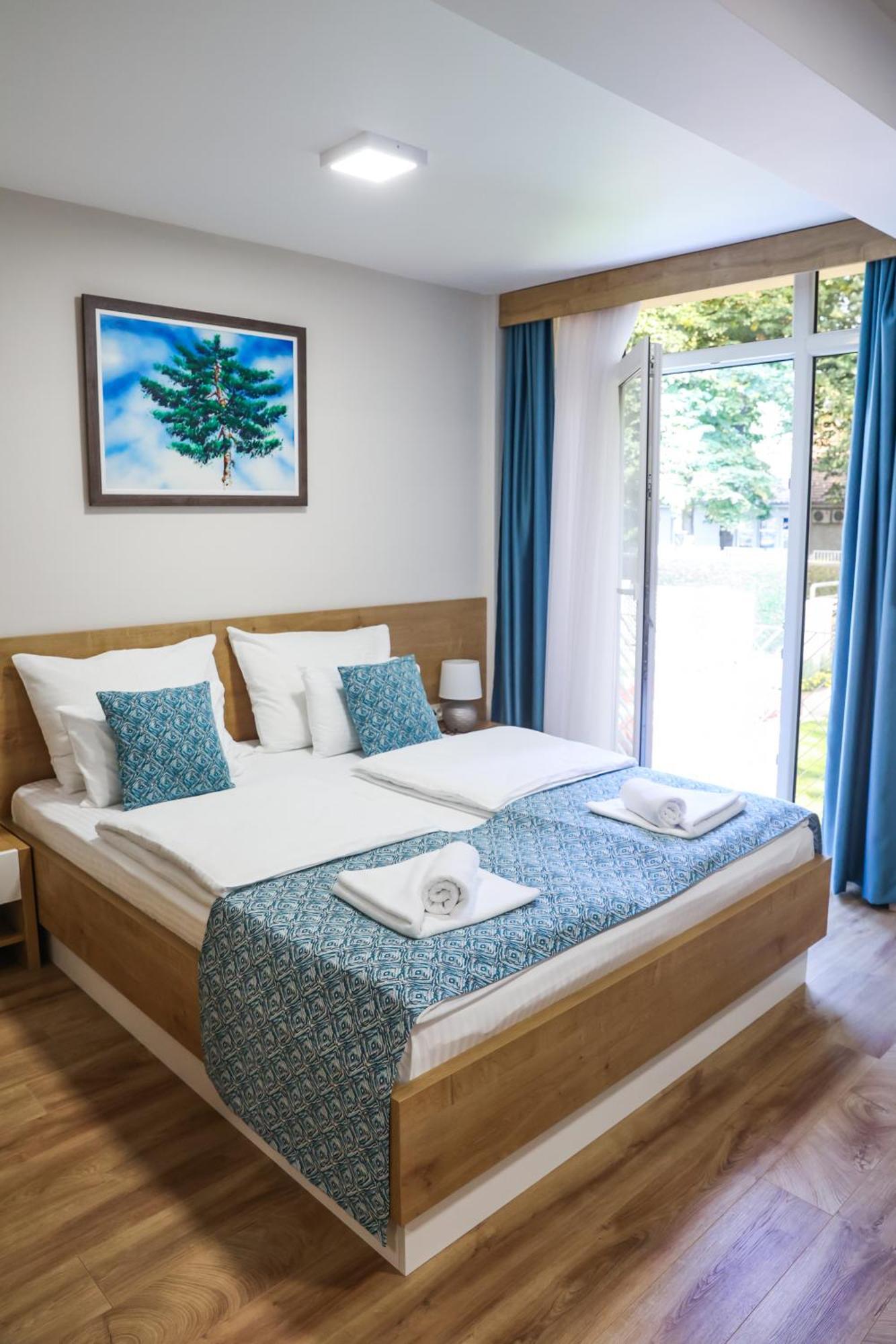 Grand Park Rooms & Apartments Čačak Dış mekan fotoğraf